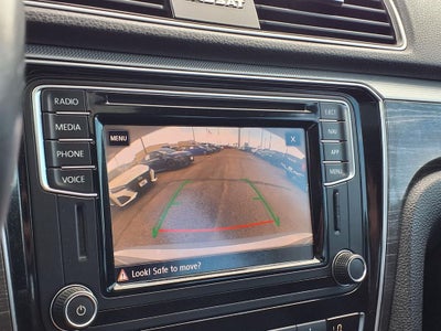 2018 Volkswagen Passat 2.0T SEL Premium