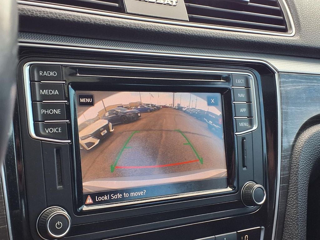2018 Volkswagen Passat 2.0T SEL Premium