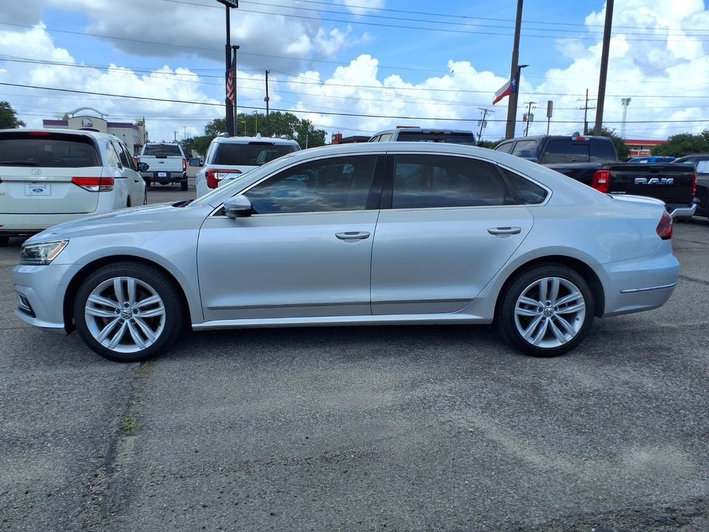 2018 Volkswagen Passat 2.0T SEL Premium