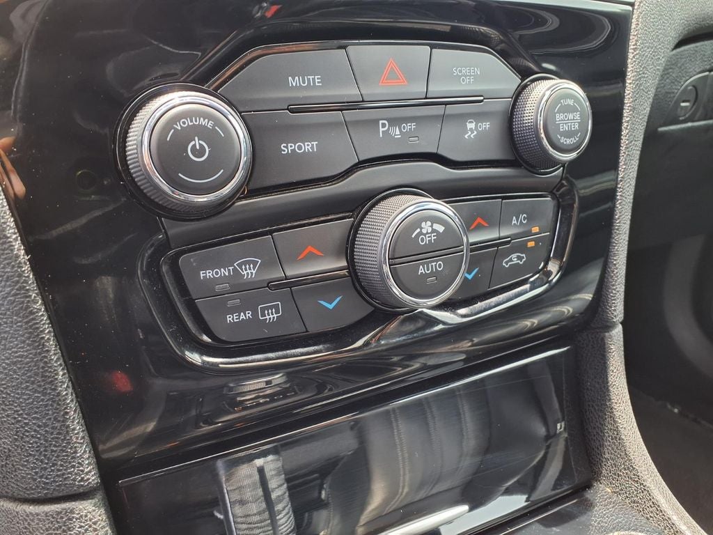 2023 Chrysler 300 S
