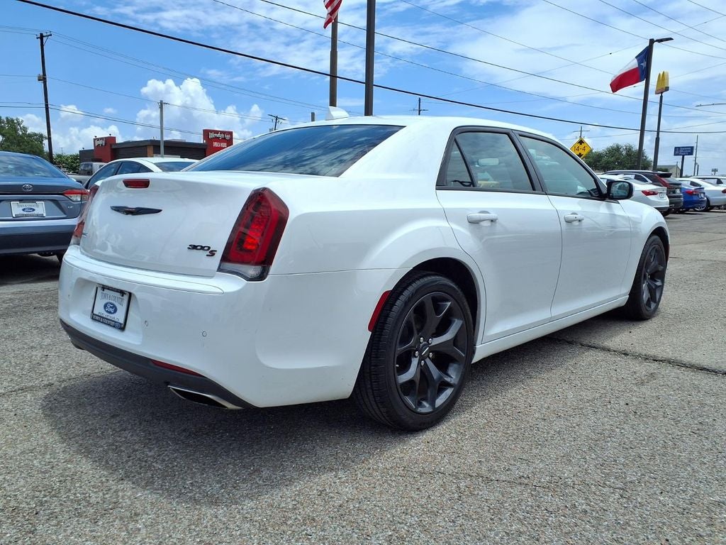 2023 Chrysler 300 S
