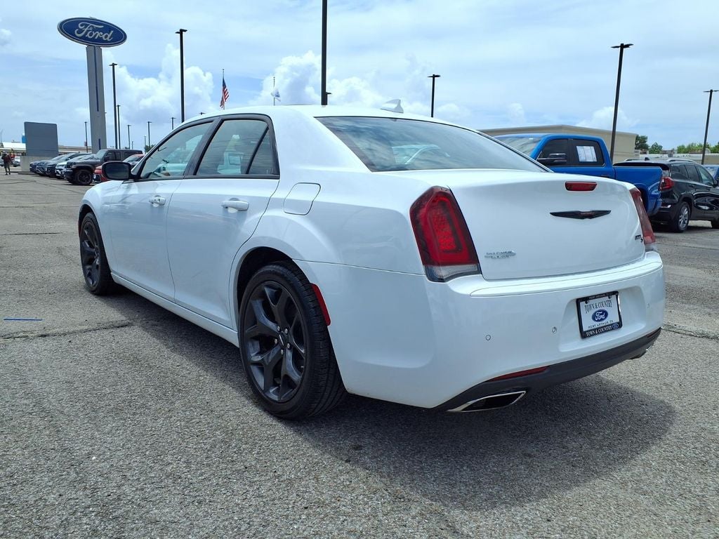 2023 Chrysler 300 S