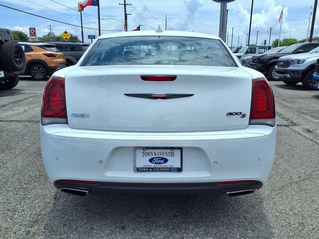 2023 Chrysler 300 S
