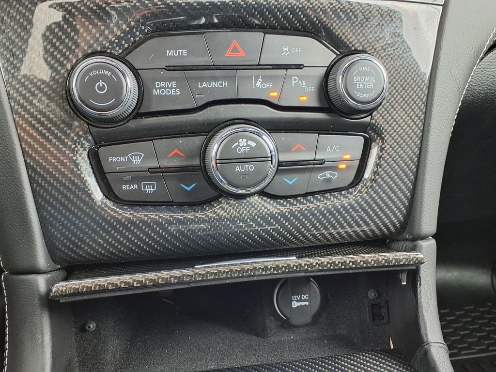 2023 Chrysler 300 C