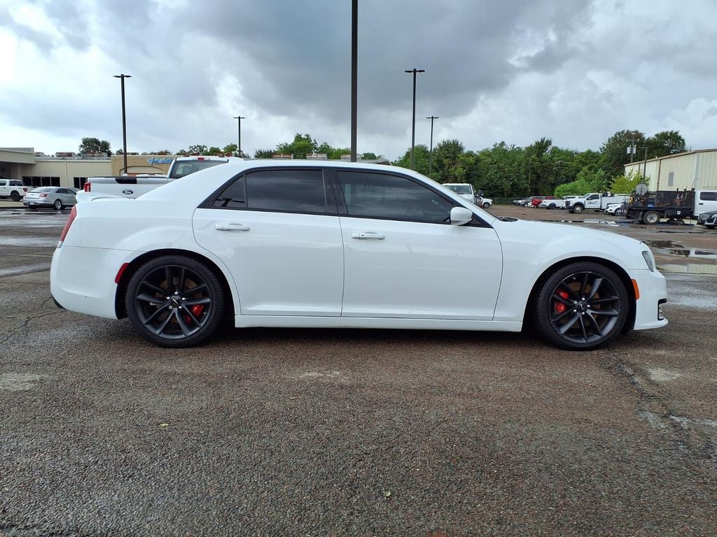 2023 Chrysler 300 C