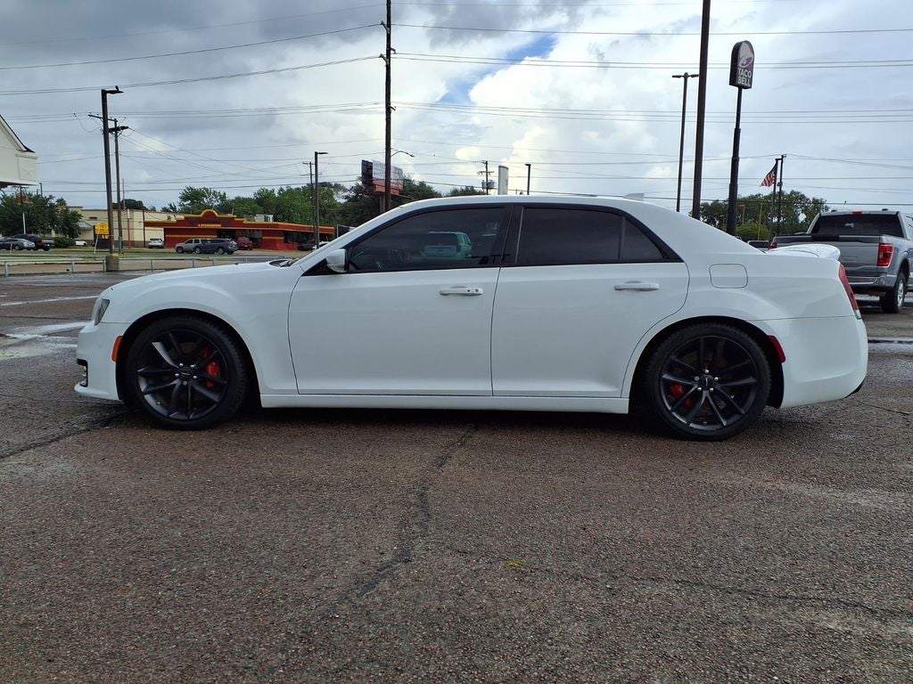 2023 Chrysler 300 C