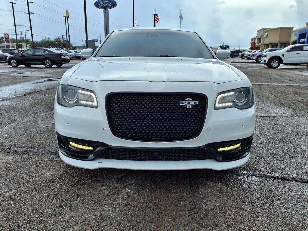 2023 Chrysler 300 C