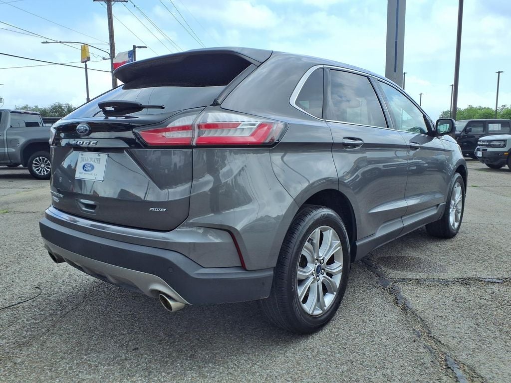 2022 Ford Edge Titanium