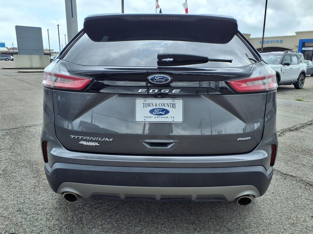2022 Ford Edge Titanium