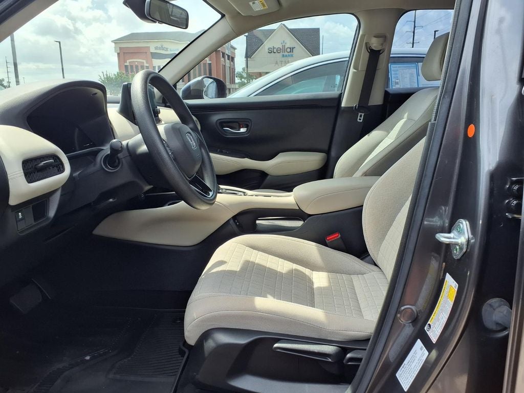 2025 Honda HR-V LX