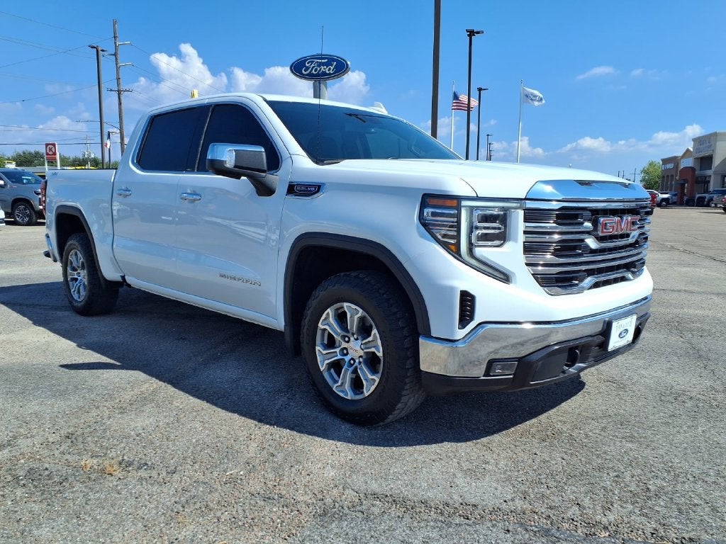2025 GMC Sierra 1500 SLT