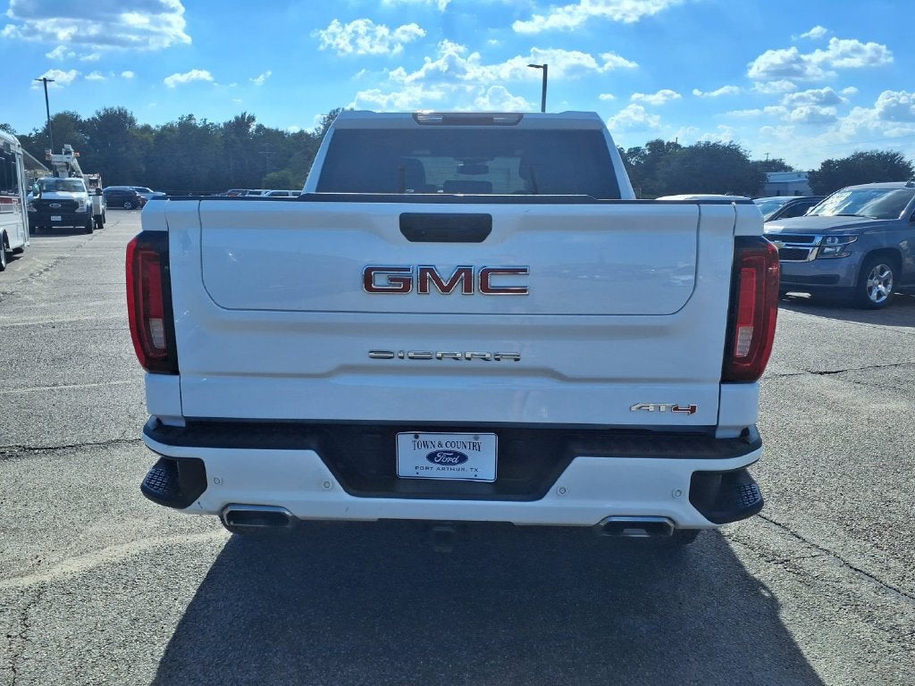 2025 GMC Sierra 1500 AT4