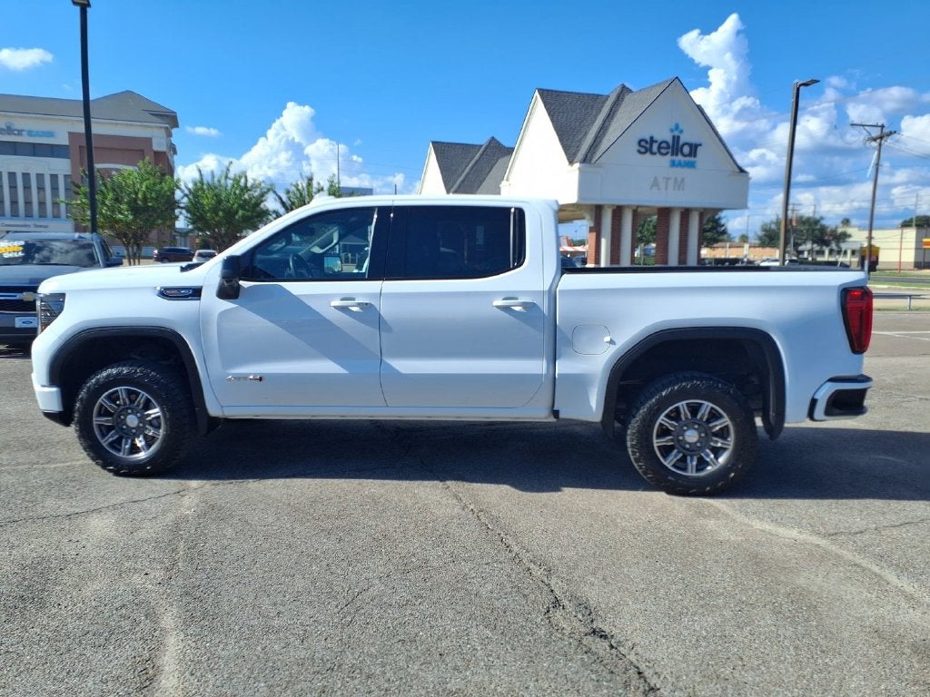 2025 GMC Sierra 1500 AT4