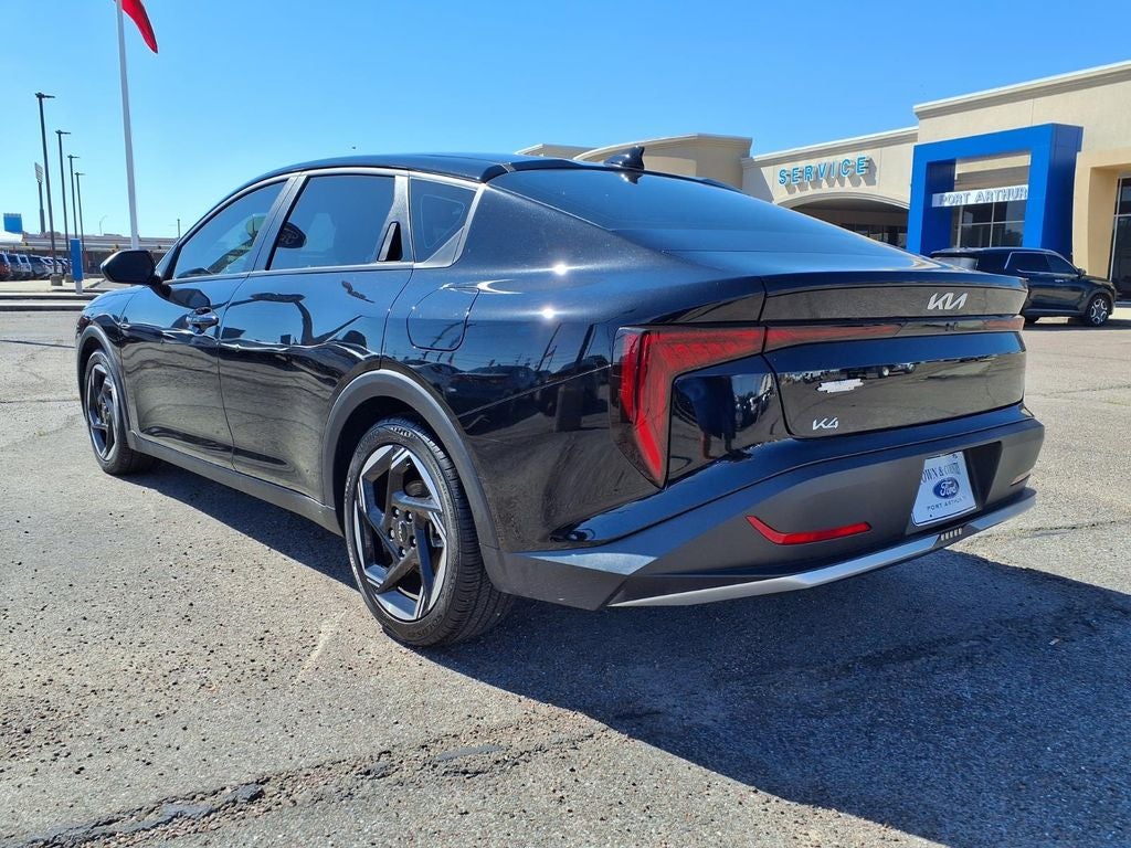 2025 Kia K4 EX