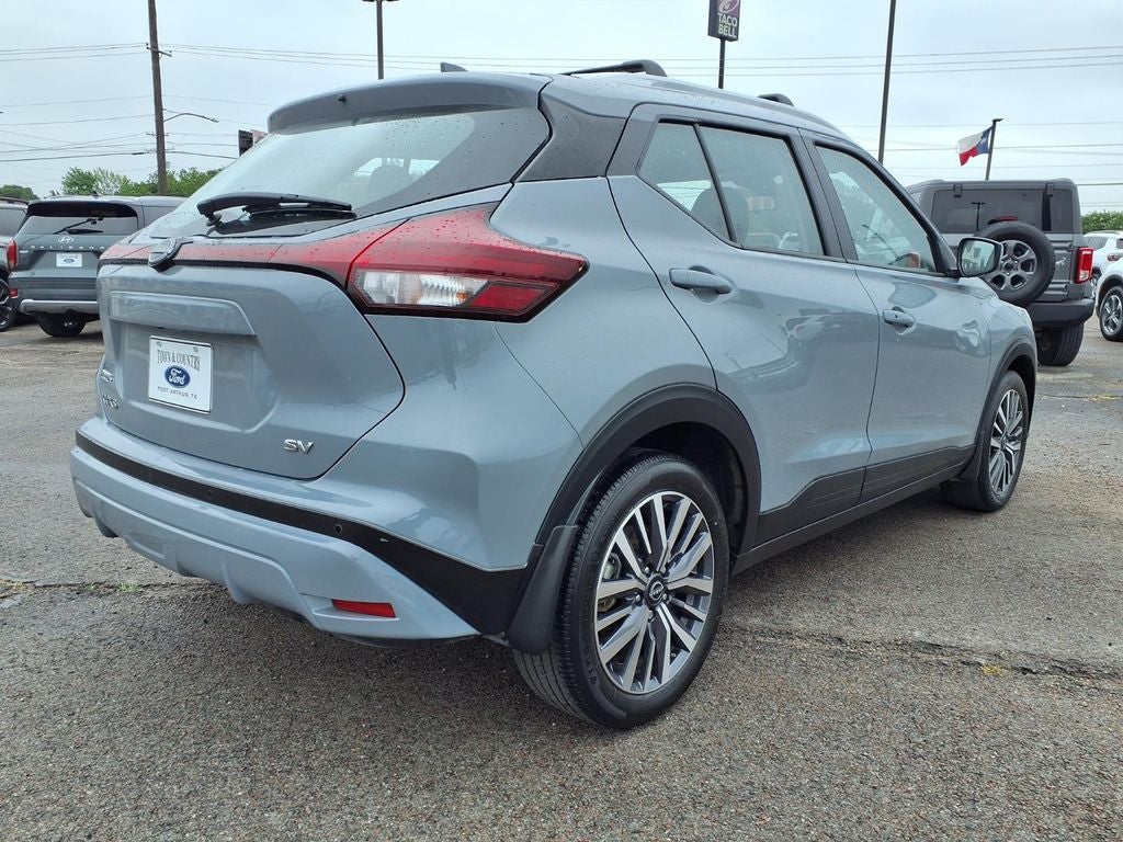 2024 Nissan Kicks SV