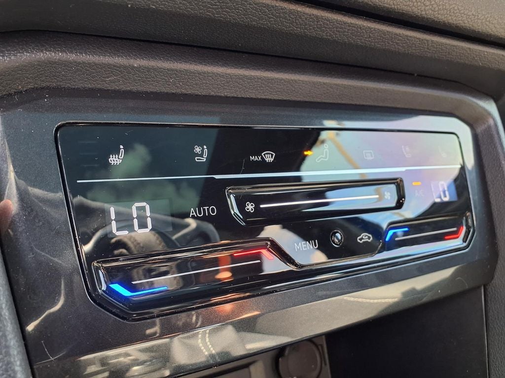 2024 Volkswagen Tiguan 2.0T SEL R-Line