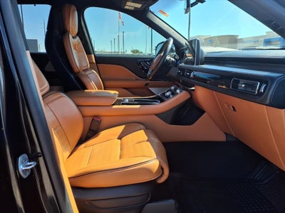 2022 Lincoln Aviator Black Label