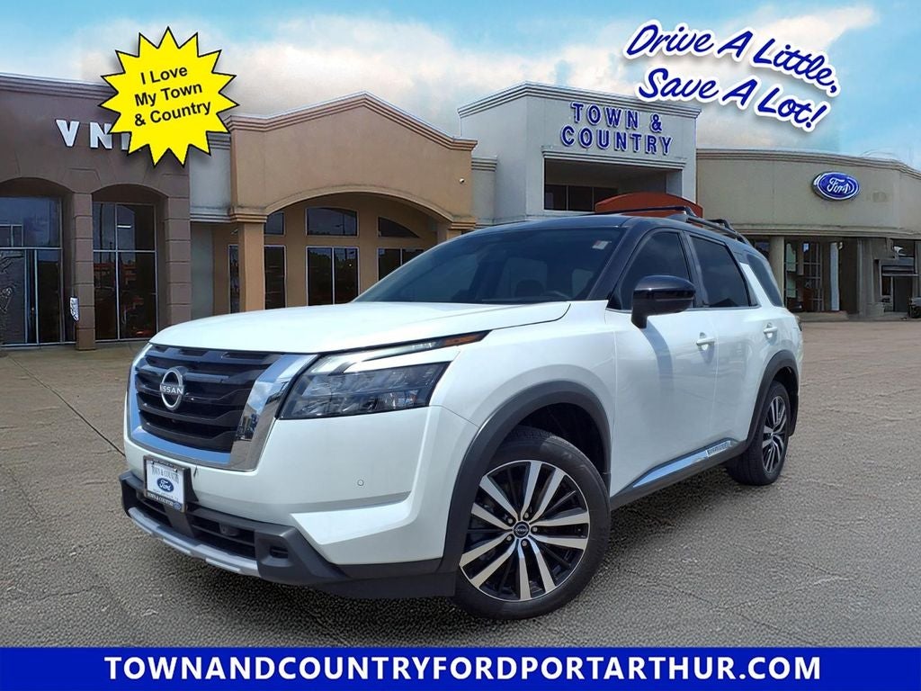 2025 Nissan Pathfinder Platinum