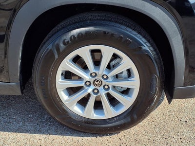 2025 Toyota Grand Highlander Base