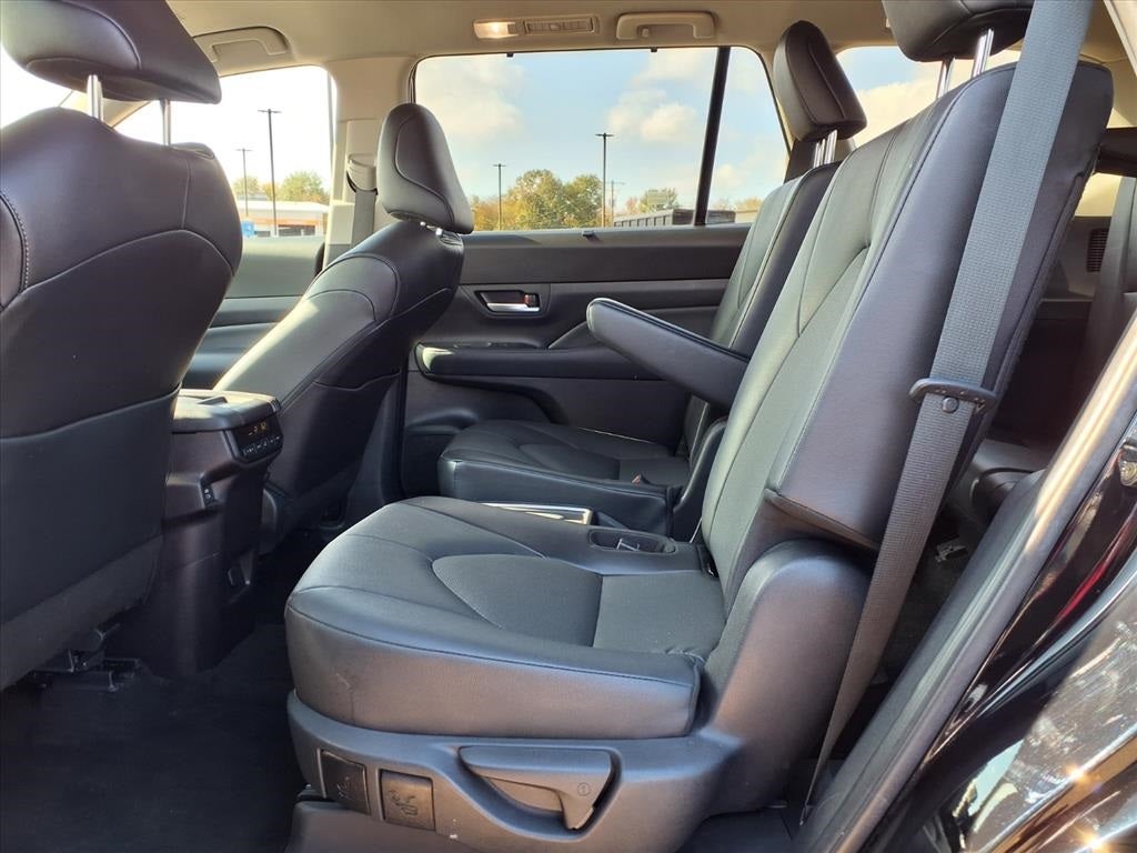 2025 Toyota Grand Highlander Base