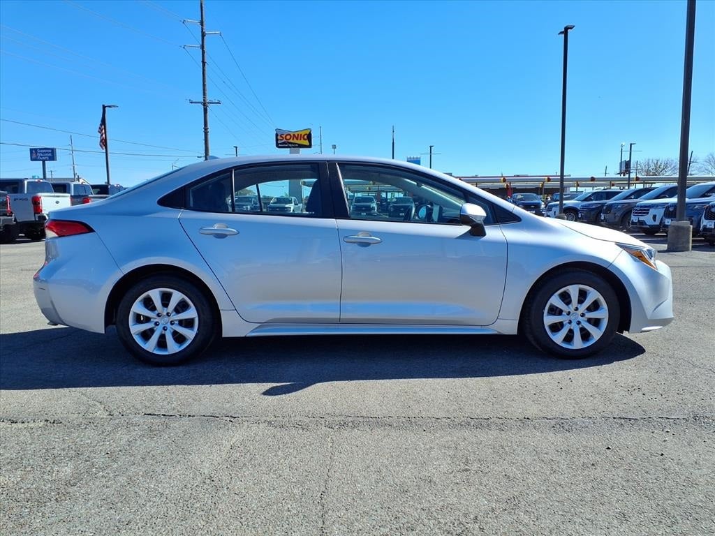 2025 Toyota Corolla LE