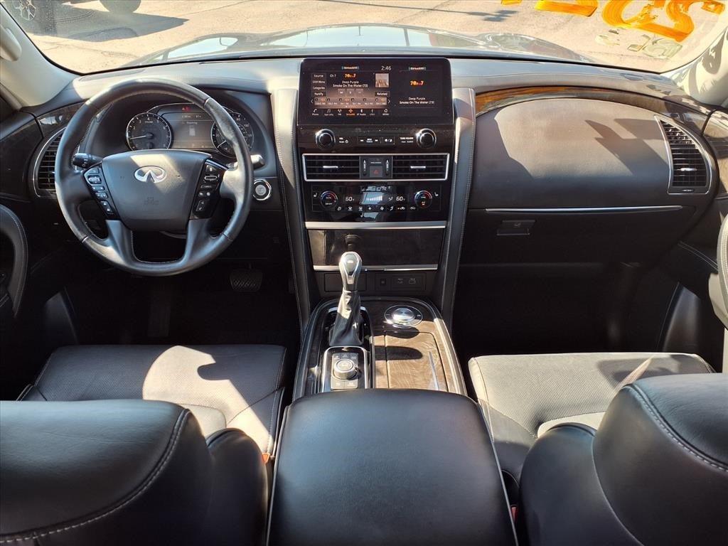 2024 INFINITI QX80 LUXE