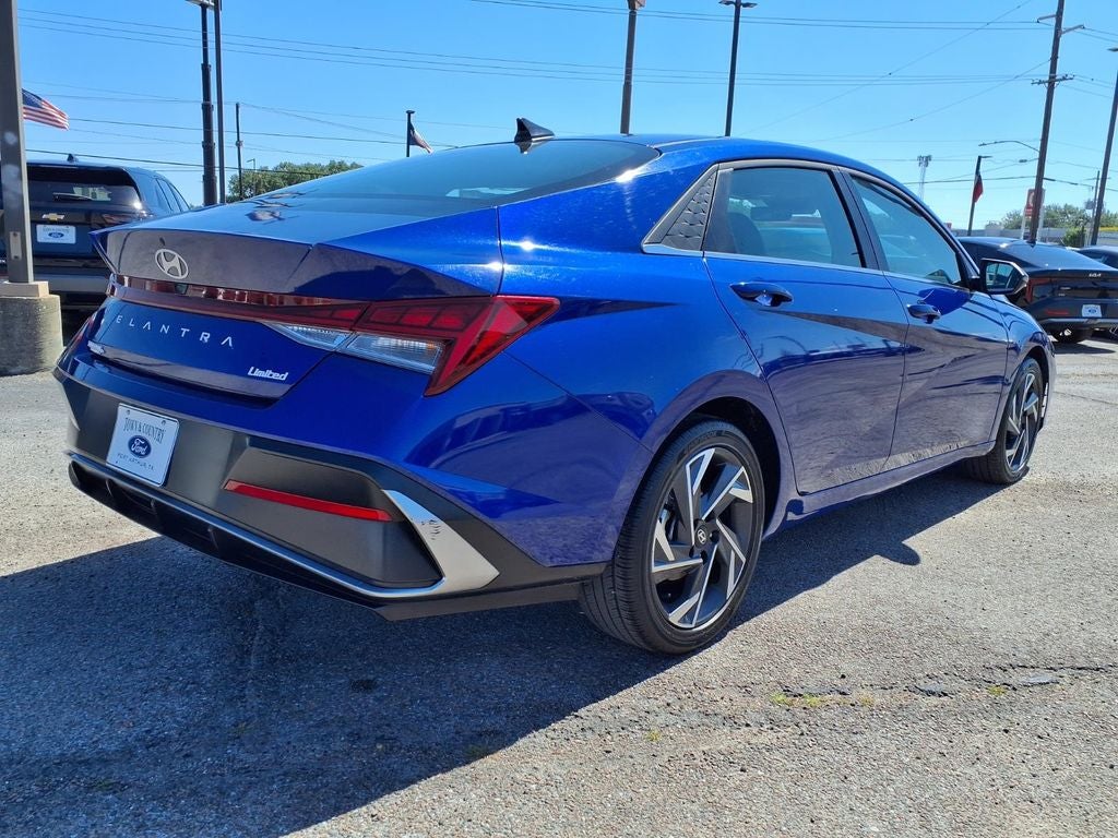 2025 Hyundai Elantra Limited