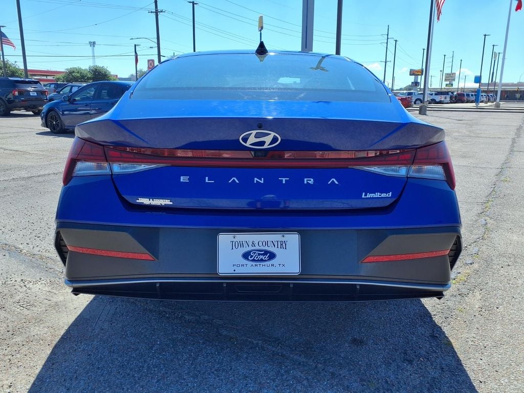 2025 Hyundai Elantra Limited