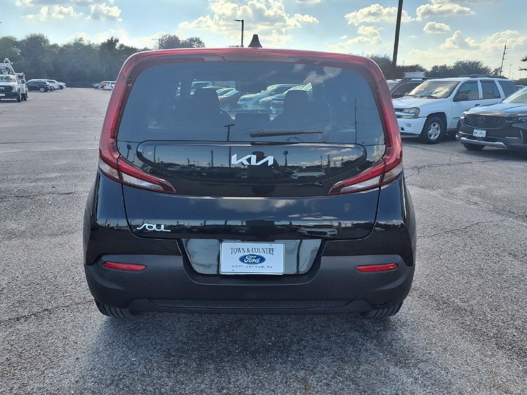 2022 Kia Soul LX