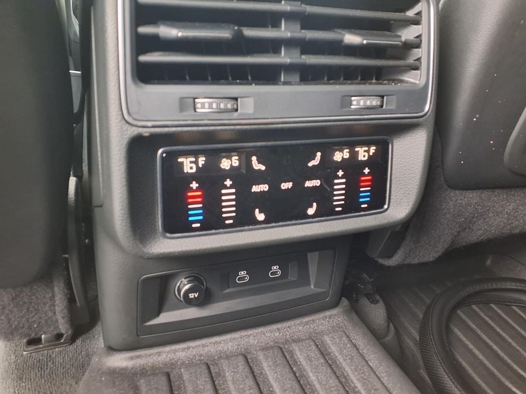 2023 Audi Q7 45 Premium Plus quattro