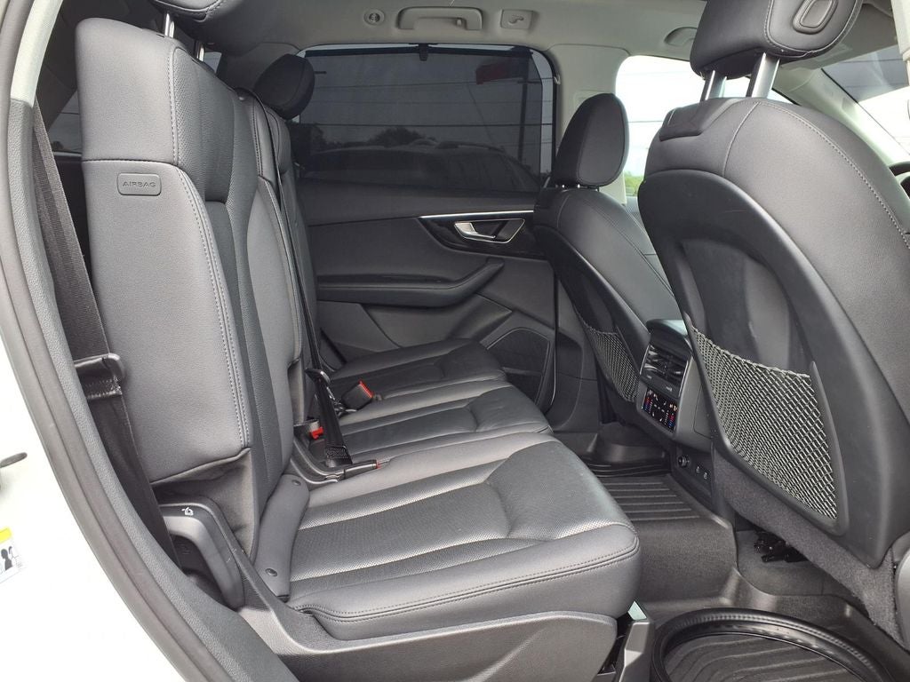 2023 Audi Q7 45 Premium Plus quattro