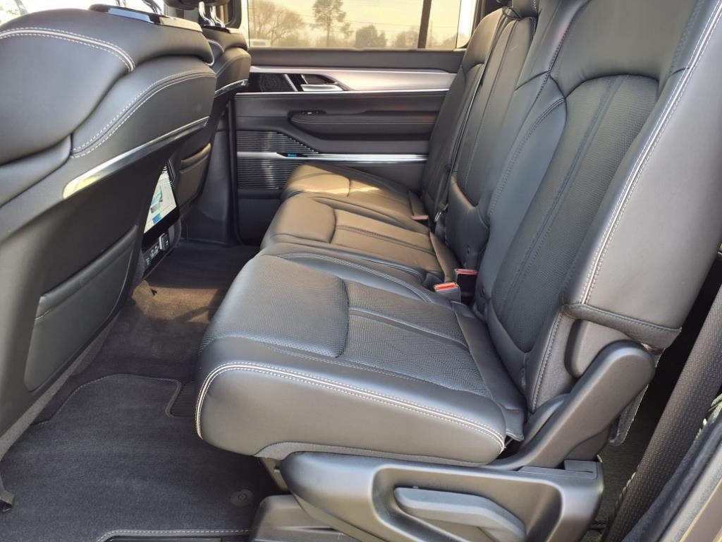 2022 Jeep Grand Wagoneer Series II