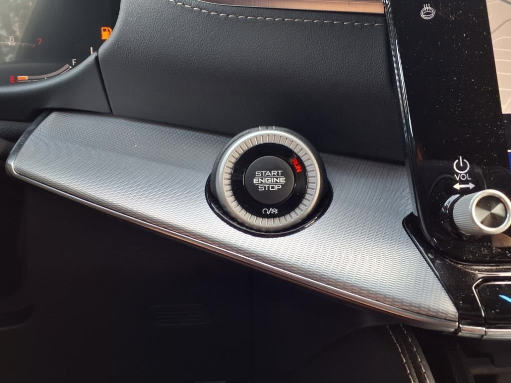 2022 Jeep Grand Wagoneer Series II