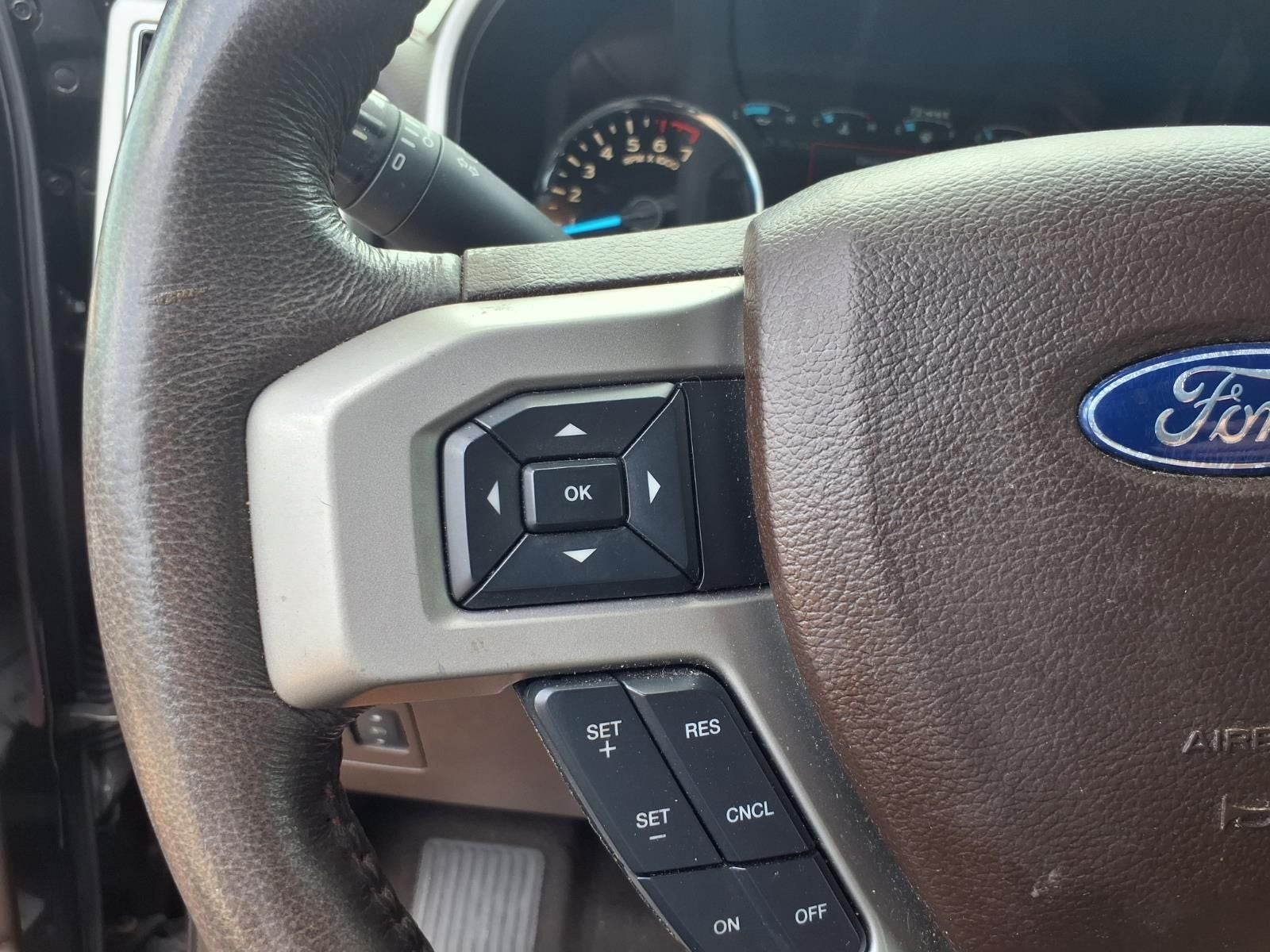2019 Ford F-150 King Ranch Roll N Lock Bed Cover- Power Running Boards