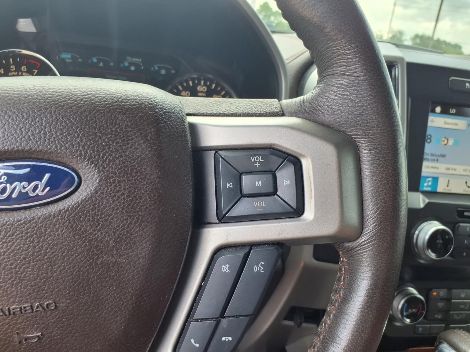 2019 Ford F-150 King Ranch Roll N Lock Bed Cover- Power Running Boards