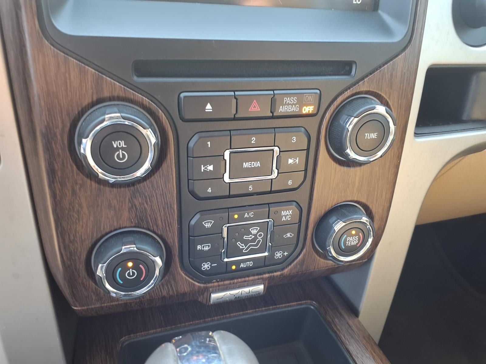 2014 Ford F-150 Lariat