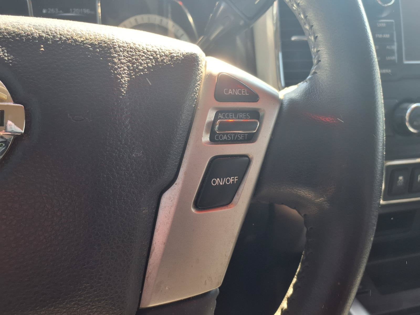 2017 Nissan Titan SV