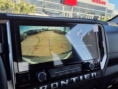 2025 Nissan Frontier SV