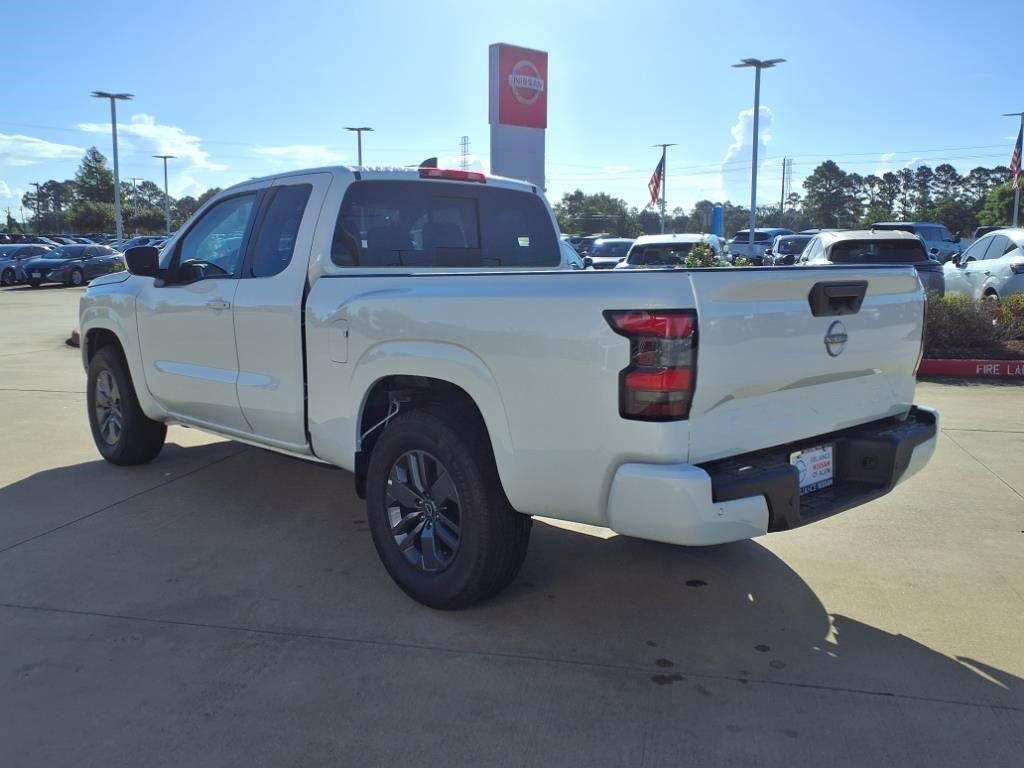 2025 Nissan Frontier SV