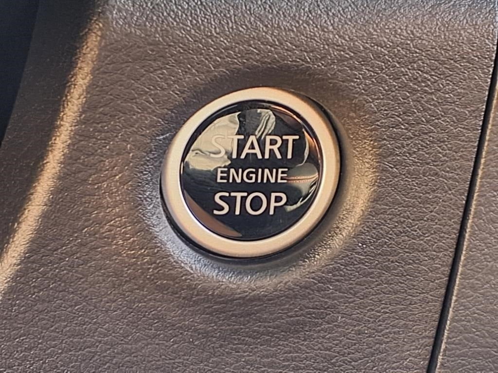 2025 Nissan Frontier PRO-X