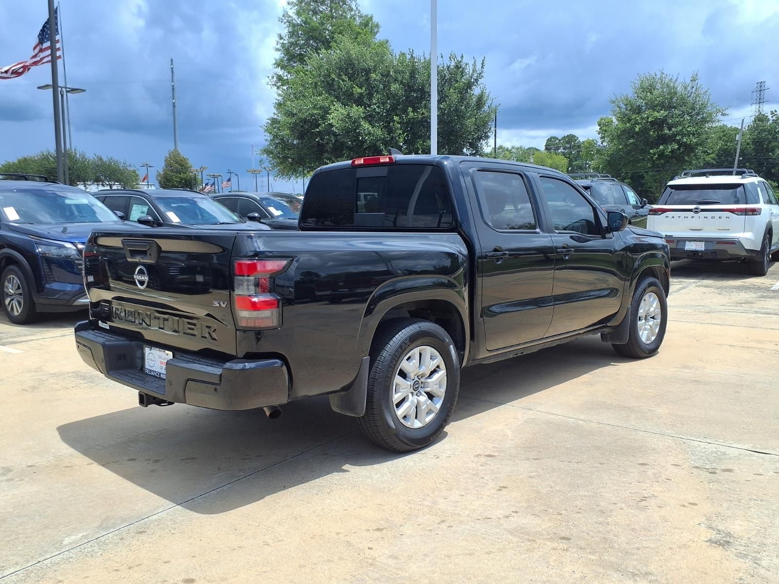 2023 Nissan Frontier SV