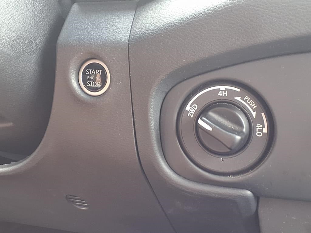 2023 Nissan Frontier SV