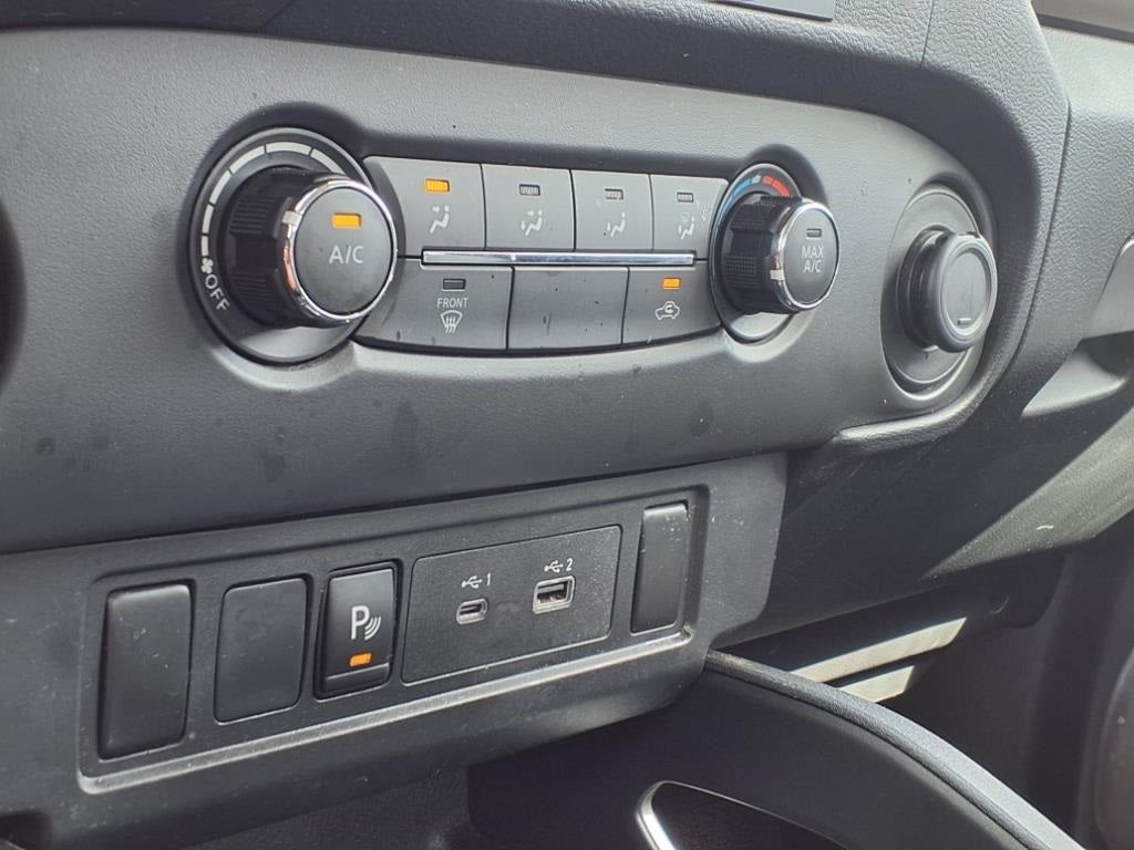 2023 Nissan Frontier SV