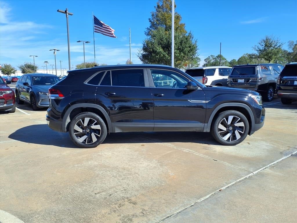 2025 Volkswagen Atlas Cross Sport 2.0T SE w/Technology