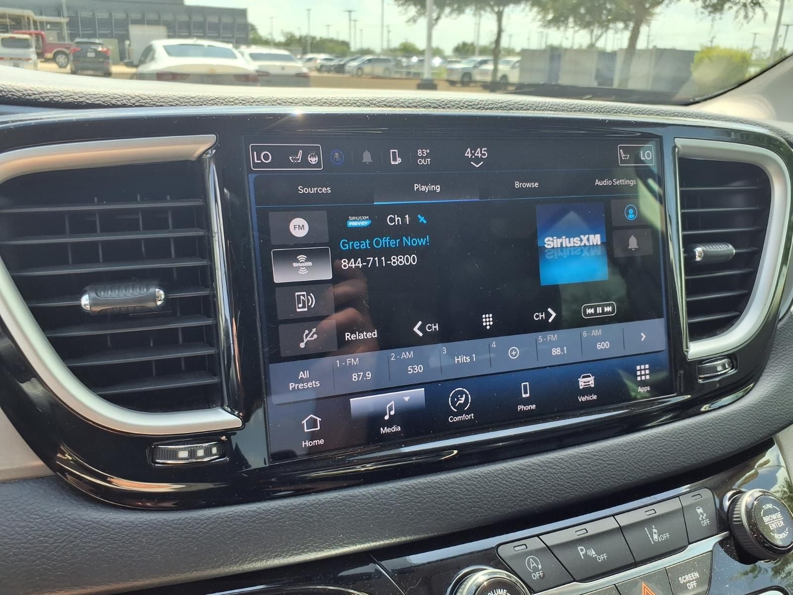 2023 Chrysler Pacifica Touring L