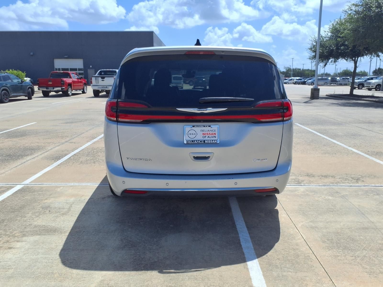 2023 Chrysler Pacifica Touring L
