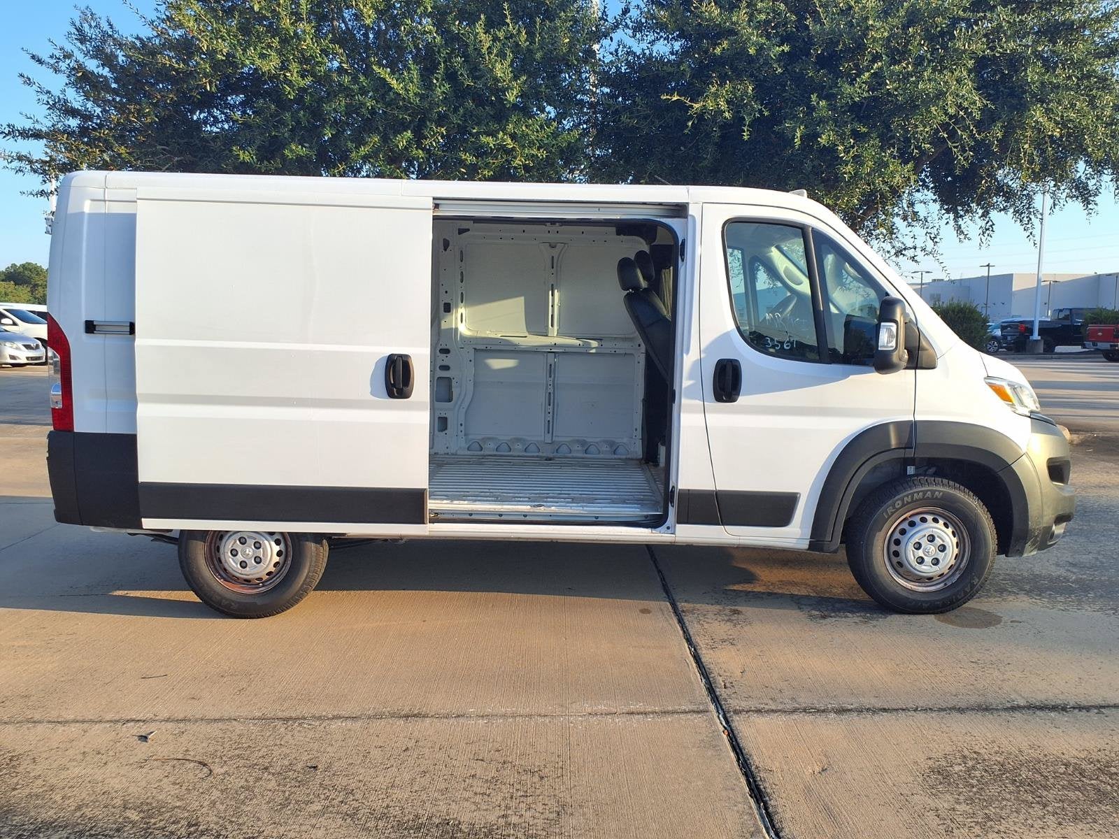 2025 RAM ProMaster 2500 Base