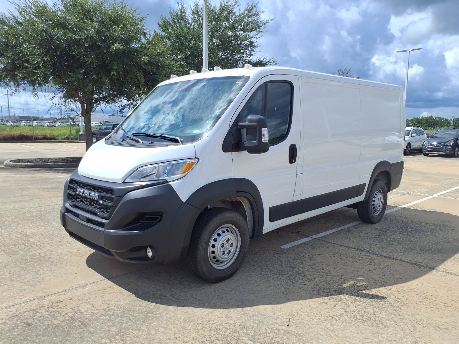 2025 RAM ProMaster 2500 Base