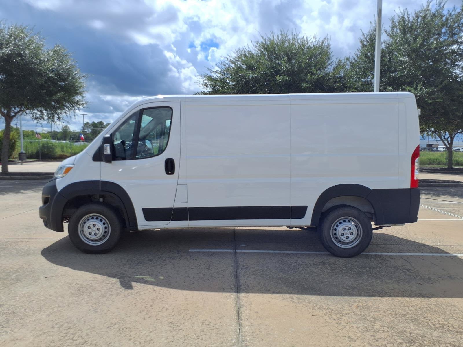 2025 RAM ProMaster 2500 Base