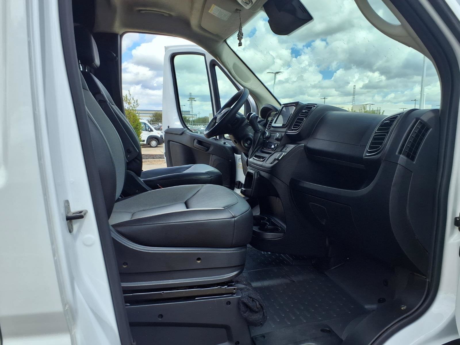 2025 RAM ProMaster 2500 Base
